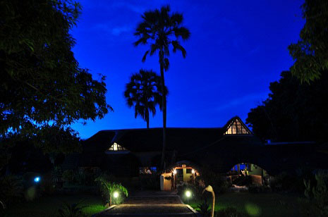 Ngala Beach Lodge             