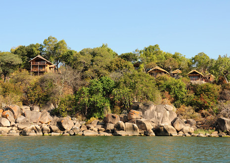 Safari Beach Lodge            