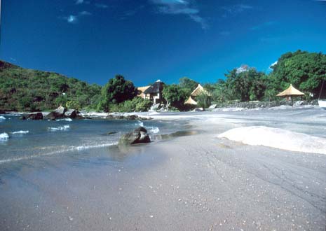 Makuzi Beach Lodge